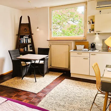 Citynah - Hell, Ruhig, Gemuetlich